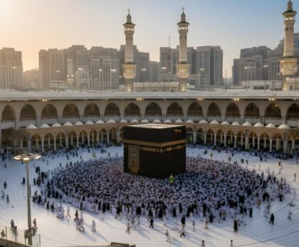 Pilgrims performing Tawaf around the Kaaba at Masjid al-Haram during Ramadan Umrah in Makkah